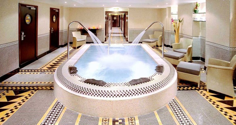 Hydrospa Clair Azur bassin hydrothérapie hotel luxe Hilton