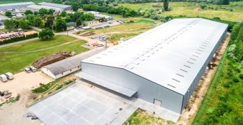 The new Wellis warehouse in Hungary can provide space for four thousand spas