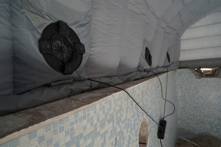 Blowers intégrés ventilation intérieure abri gonflable chantier piscine CFDome