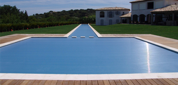 Automatic pool cover from Grando