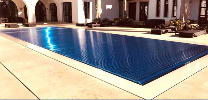 Volet piscine avec lames polycarbonate Lumi-Solar® 