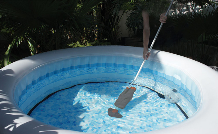 Aspirateur électrique VEKTRO® Mini pour spas et petites piscines
