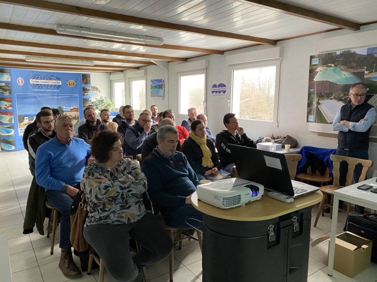 Atelier de formation pour les revendeurs de Piscines Provence Polyester