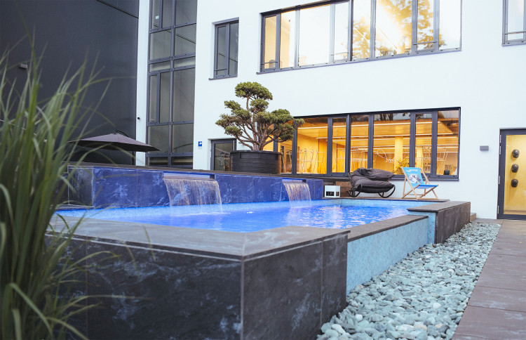 das Schwimmbad im Schaugarten Behncke