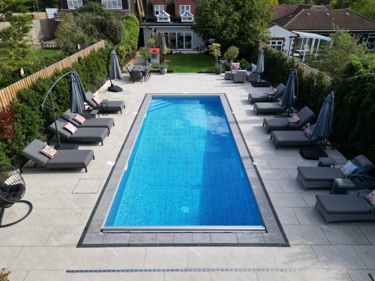 Albatross Pools & Spas 