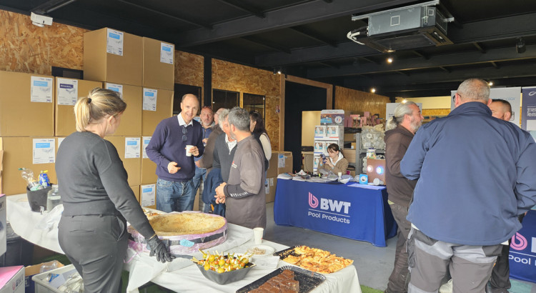 Moment de convivialit&eacute; au BWT Pool Tour au Muy