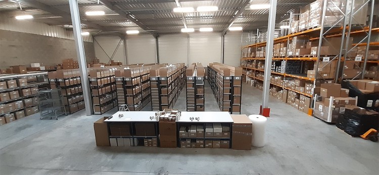 Centre logistique PSL de SCP stock pièces détachées piscine et spa