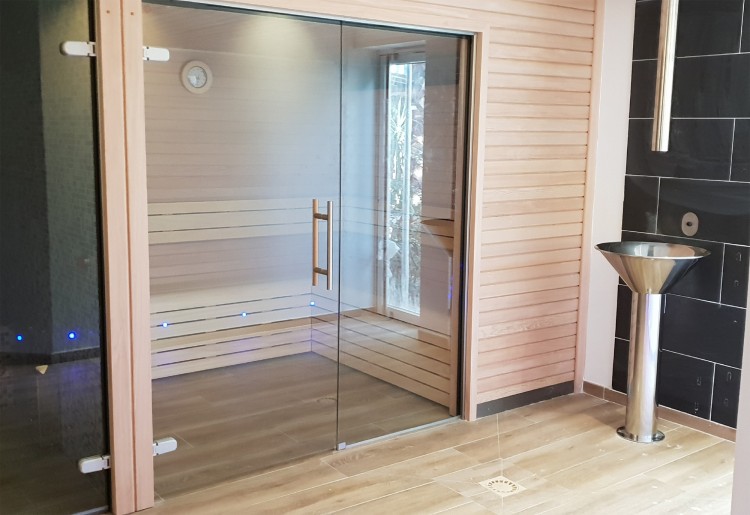 Sauna AstralPool espace wellness au Camping La Croix du Sud Barcarès