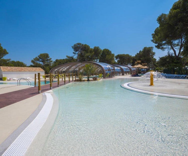 piscine revêtement avec Pebble edge à Avignon