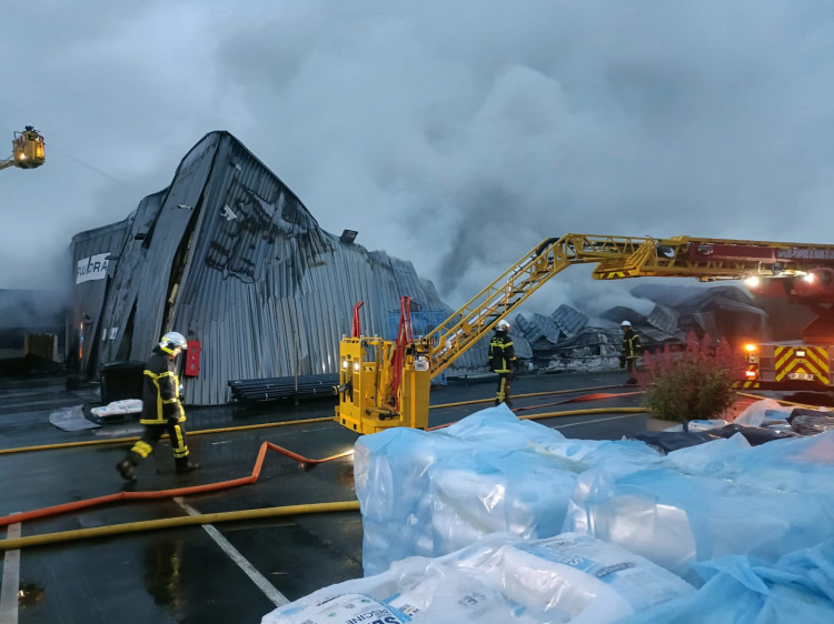 incendie de l'agence Fluidra Angers