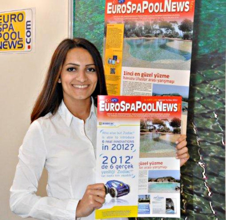 Hôtesse Le JUSTE LIEN Spécial TURKEY journal piscine et spa EuroSpaPoolNews 2012