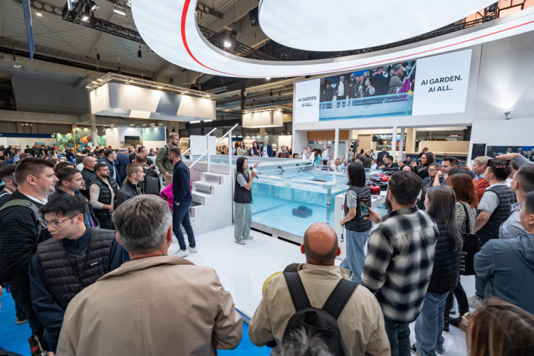 The complete AI Garden ecosystem presented by Fairland Group at Piscina Barcelona 2025