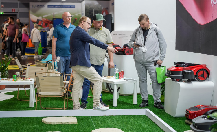 iGarden's robotic mower solutions