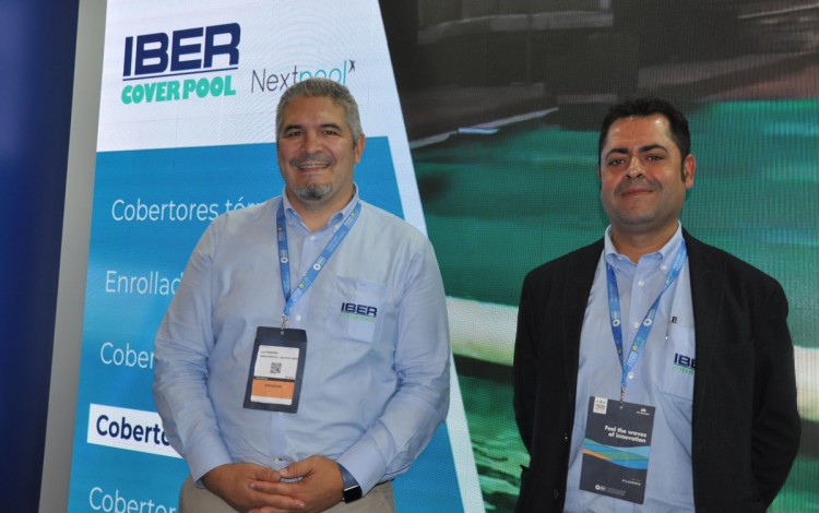 Léo PEREIRA y Francisco LUIS, técnicos comerciales IberCoverpool