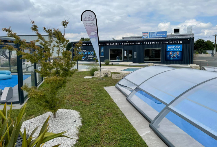 Magasin Concept Piscines Abris Dissay showroom extérieur - Unibéo