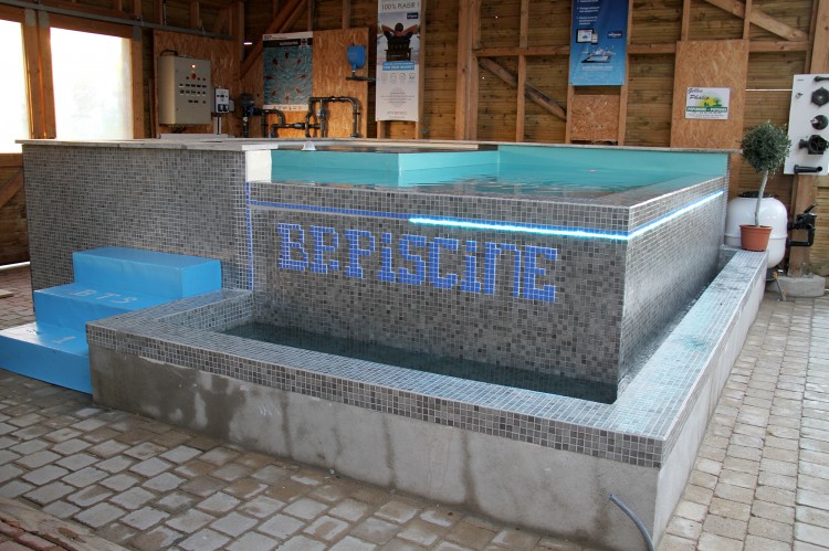 Piscine de l'atelier de formations Métiers de la Piscine au lycée de Rignac