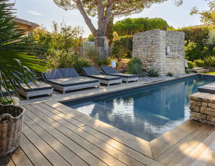 Piscine Bora d'Aquilus