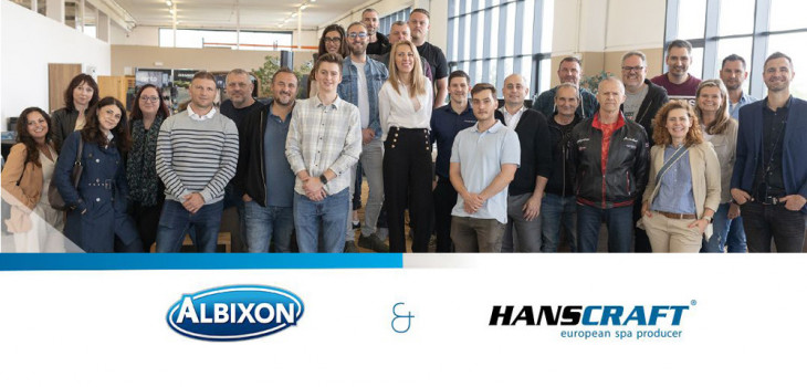 Team Albixon and Hanscraft celebrating their new partnership