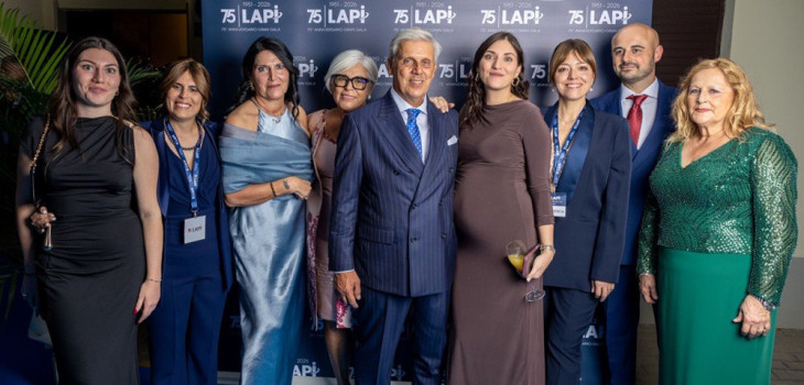 La famiglia e il team Lapi Chimici