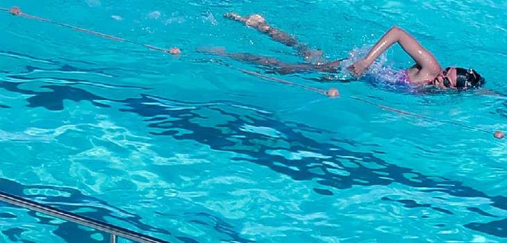 états généraux ANDES nageuse dans piscine publique
