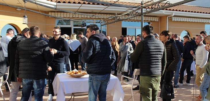 Participants aux formations robot et couverture de piscine à La Ciotat