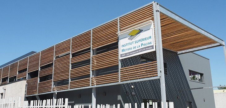Le nouveau bâtiment dédié à la formation Piscine - La Roche sur yon ISMP BTP CFA
