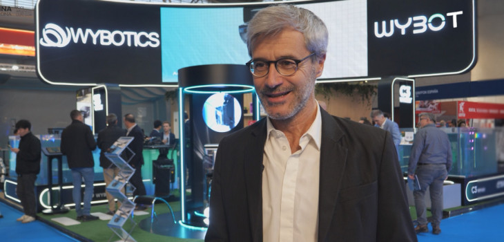 video,interview,vincent,quere,piscina,barcelona,wybotics,ai,solar,powered,pool,cleaning