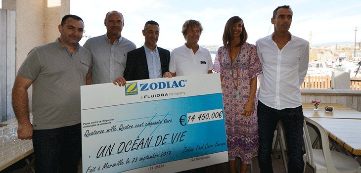 opération zodiac Nettoyez votre piscine... et aussi les océan