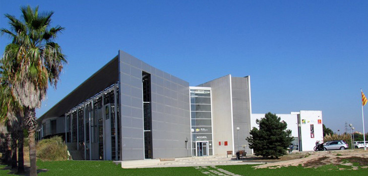 La façade du bâtiment du BTP CFA Occitanie formation Piscine Perpignan