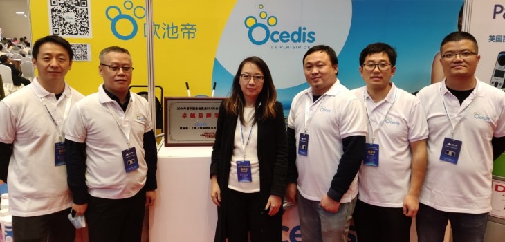 Lindy Ren et son équipe (Irischem) produits piscine Ocedis salon piscine Chine 2020