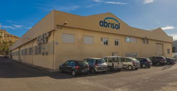 Abrisol, das Händlernetz für Schutzdächer in der Schweiz vergrößert 