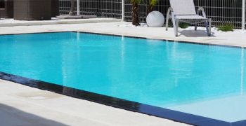 Aquilus Piscines & Spas : 100% complet