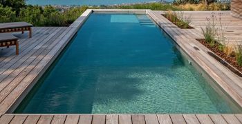 Carré Bleu, un réseau engagé pour des piscines vertueuses et avec du style