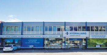 hydralians,presence,forte,marche,piscine,paysage