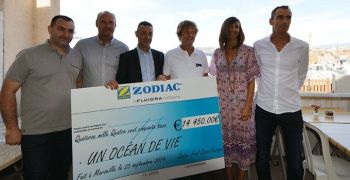 Nouveauté Zodiac® 2023 : robot de piscine sans fil FREERIDER™, la