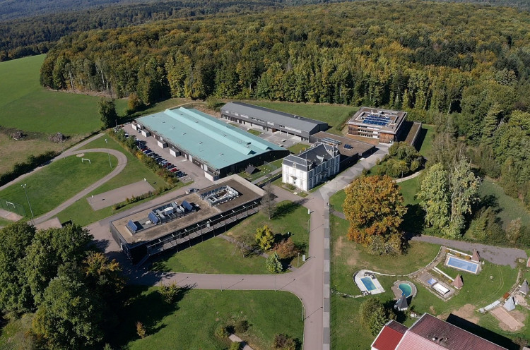 UFA Bains les bains vu du ciel formation Piscine