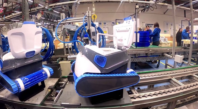 usine fabrication robot maytronics Israel