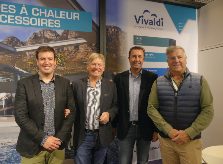 Yann DE LA HOUSSAYE Directeur des Ventes, Jean-Jacques LOUCHE Cédant Vivaldi, Gérald BINOCHE Directeur Général Groupe, Bruce MARTIN Cédant Vivaldi 