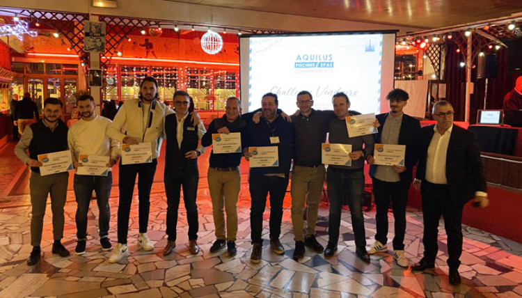 Xavier Fourel, auprès de gagnants des trophées Aquilus