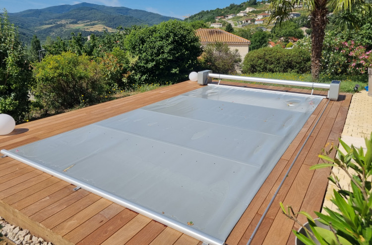 Modèle Compact de la gamme de couvertures automatiques souples Oré®