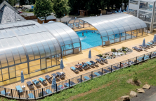 Abri d’exception : European Camping Group choisit VEGAMETAL™ By Fluidra…