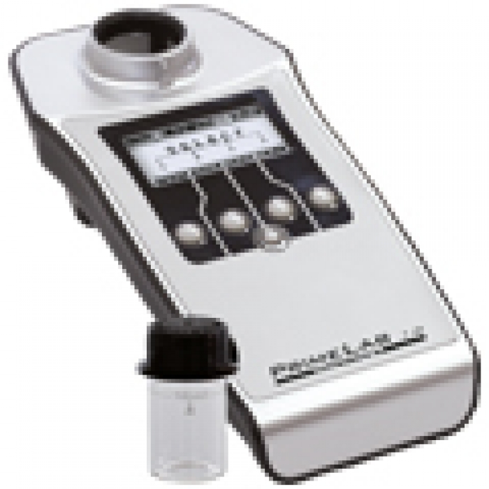 New Pooli.d. photometer tests across the visual colour spectrum