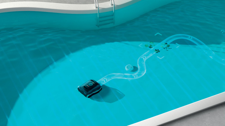 Scuba N3 analyse les dimensions de la piscine, les conditions météorologiques et les données historiques