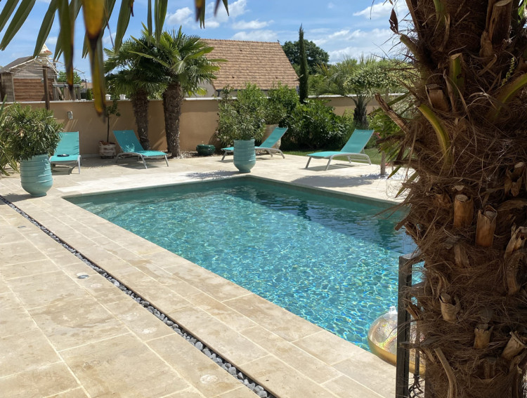 Piscine avec revêtement liner 100/100e 3D ROCK rusty d'APF Pool Design