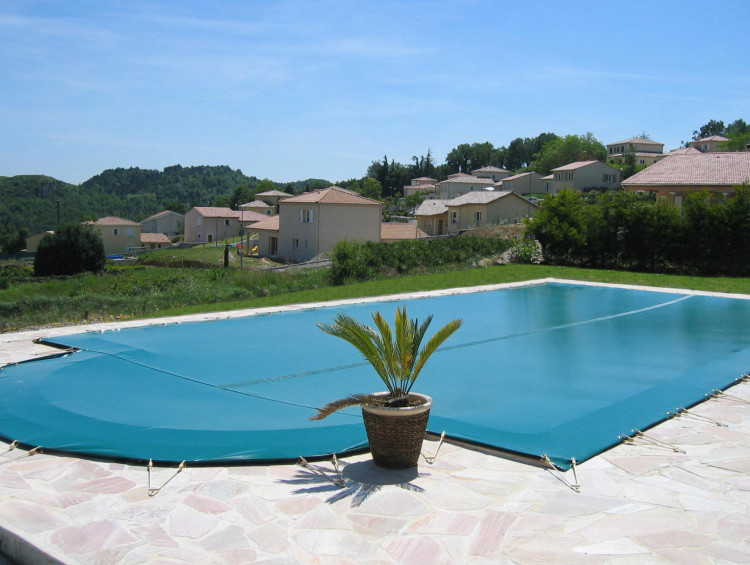 Bâche d'hivernage piscine Azenco Pro