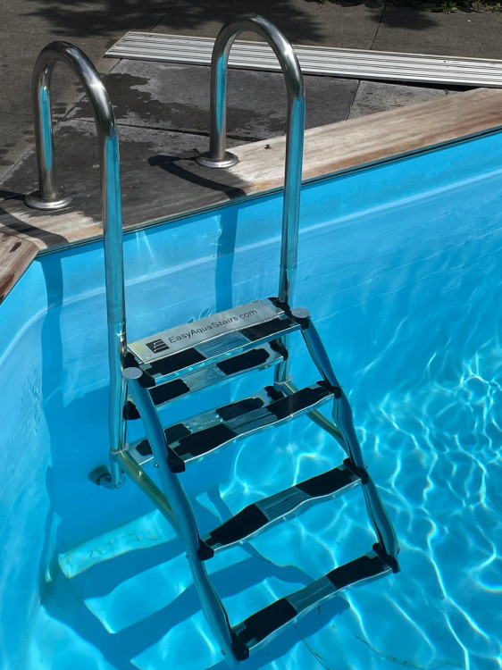 Easy Aqua Stairs