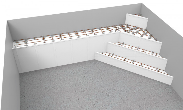 Modules POOLINEASY® installés avec armature métallique avant coulage du béton - Escalier et plage piscine