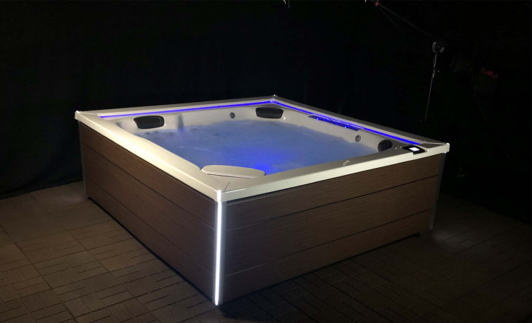 J-LX® de Jacuzzi®