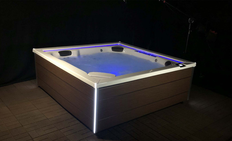 The J-LX® by Jacuzzi®