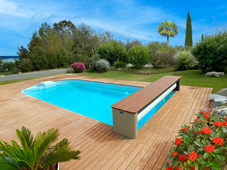 Bench Cover 400 version Light couverture piscine Maytronics